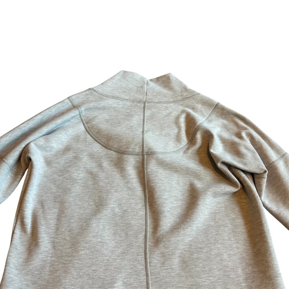 Athleta Grey Long Sleeve Shift Dress Stretchy Classic Athleisure Size Small - Picture 8 of 12
